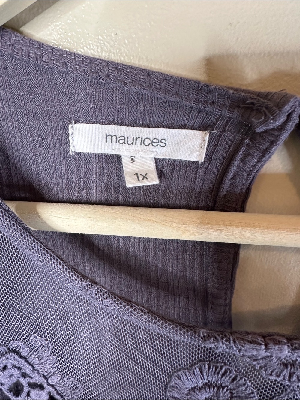 Maurices 1X Lavender Lace Yoke Long Sleeve Linen Inspo Top with Elastic sleeves - Picture 3 of 7